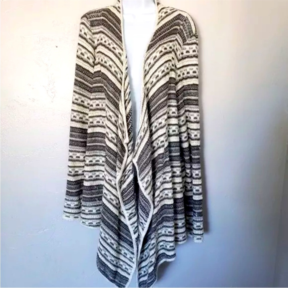 Maurices 1X Draped Front Sweater Cardigan Long  Cream Olive Green Layer